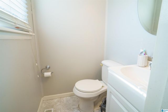 2105 5TH PLACE NE, Center Point, AL 35215