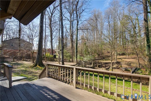 1800 Glencove Ln, Richmond, VA 23225