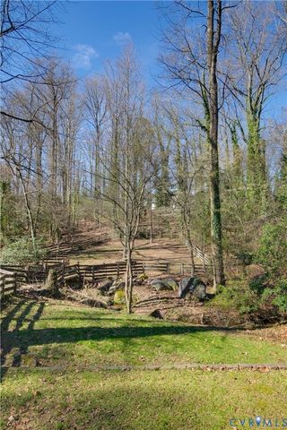 1800 Glencove Ln, Richmond, VA 23225