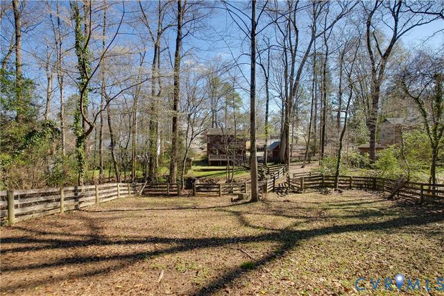 1800 Glencove Ln, Richmond, VA 23225