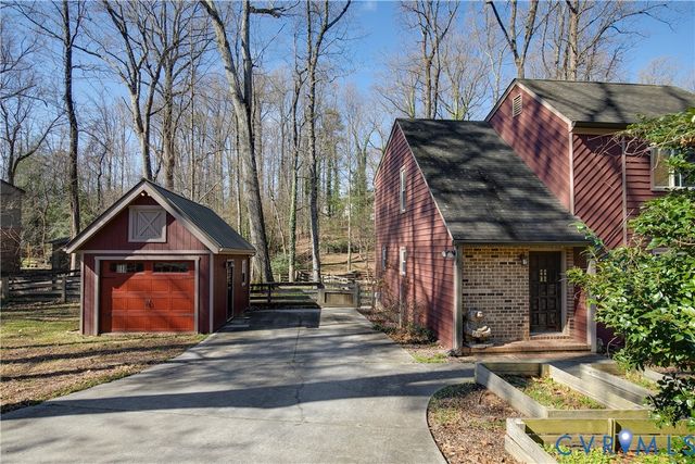 1800 Glencove Ln, Richmond, VA 23225