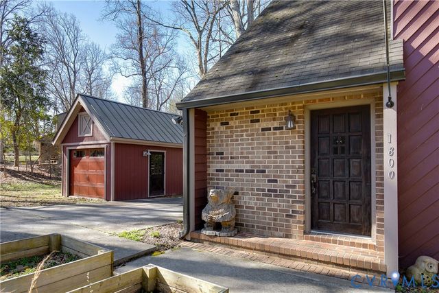 1800 Glencove Ln, Richmond, VA 23225