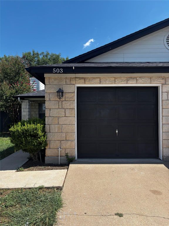 503 Texas Ave, Round Rock, TX 78664