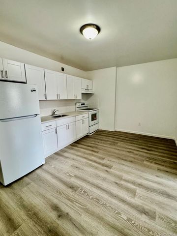 320 Jericho Turnpike 2B, Floral Park, NY 11001