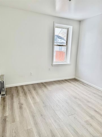 320 Jericho Turnpike 2B, Floral Park, NY 11001