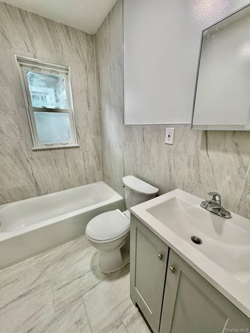320 Jericho Turnpike 2B, Floral Park, NY 11001