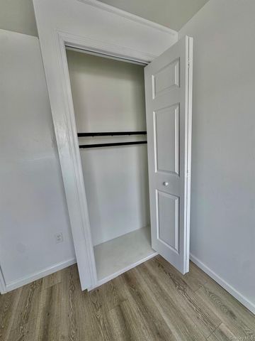 320 Jericho Turnpike 2B, Floral Park, NY 11001