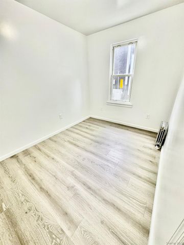 320 Jericho Turnpike 2B, Floral Park, NY 11001
