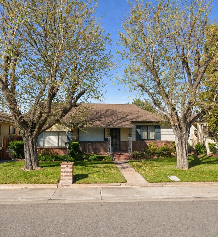 2387 Erickson St, Sacramento, CA 95815