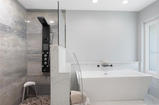 1467 RIDGE TOP WAY, Clearwater, FL 33765