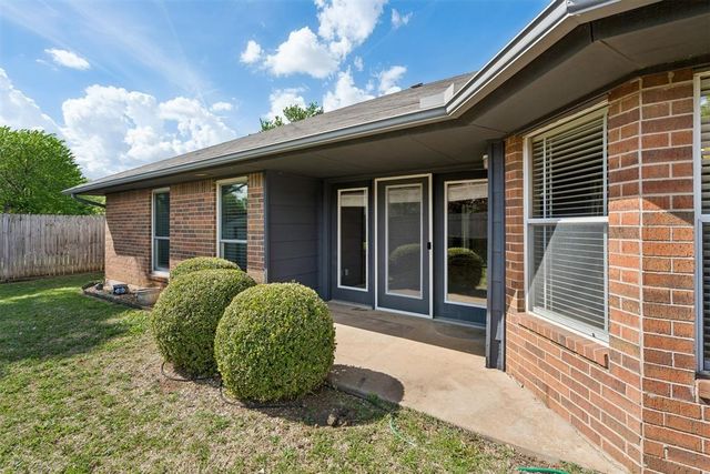1708 Creekside Court, Norman, OK 73071