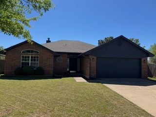 1708 Creekside Court, Norman, OK 73071