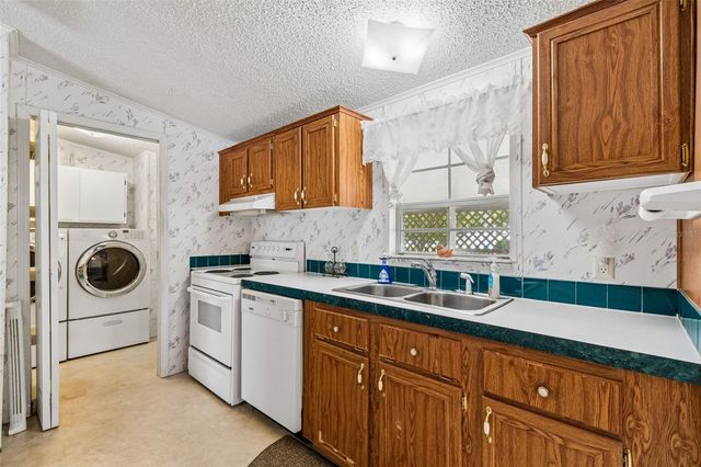 37913 PALMETTO PALM DRIVE, Zephyrhills, FL 33542