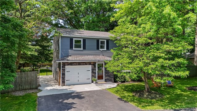 41 Alberta Drive, Penfield, NY 14526