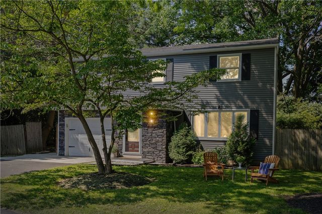 41 Alberta Drive, Penfield, NY 14526