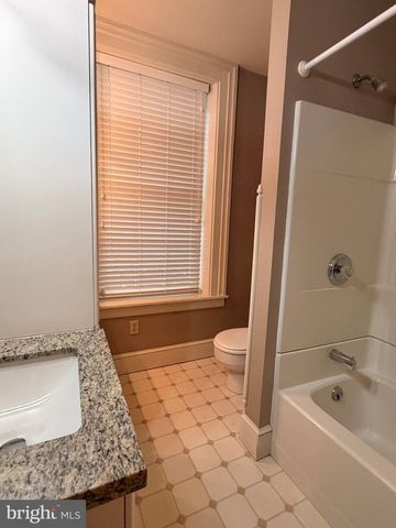 200 E POMFRET ST, Carlisle, PA 17013