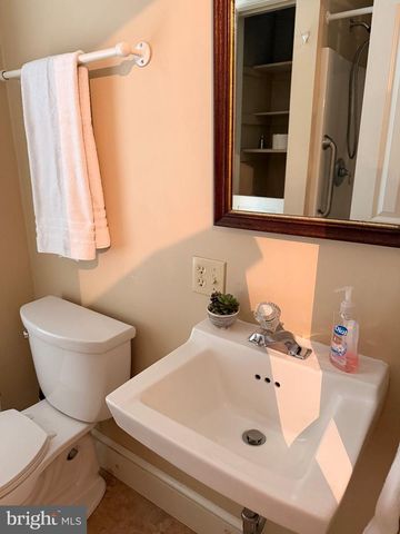 200 E POMFRET ST, Carlisle, PA 17013