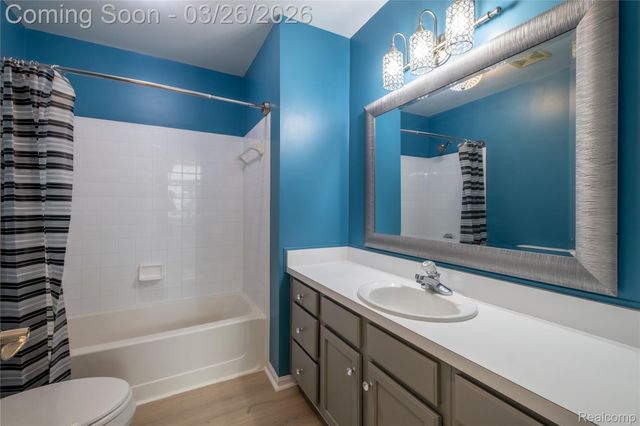 453 Pagels Court 7, Grand Blanc, MI 48439