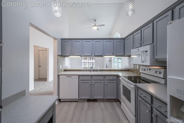 453 Pagels Court 7, Grand Blanc, MI 48439