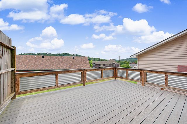 18 Green Meadow Lane, Holiday Island, AR 72631