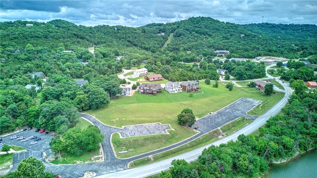 18 Green Meadow Lane, Holiday Island, AR 72631