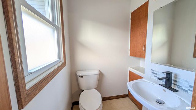 200 LASALLE Boulevard, Marquette Heights, IL 61554