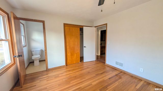 200 LASALLE Boulevard, Marquette Heights, IL 61554