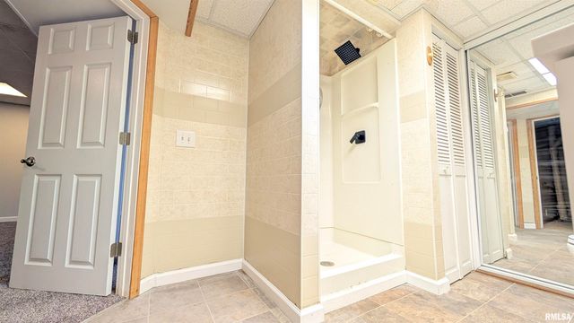 200 LASALLE Boulevard, Marquette Heights, IL 61554