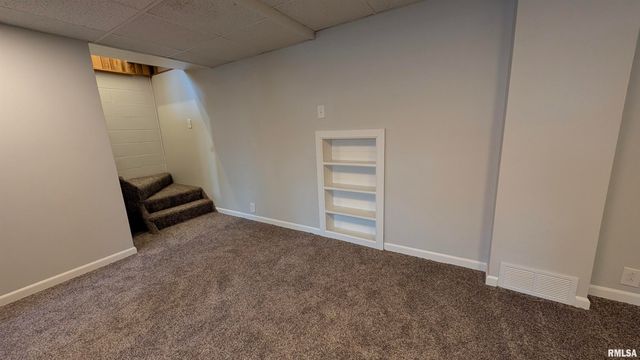 200 LASALLE Boulevard, Marquette Heights, IL 61554