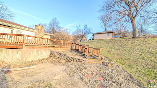 200 LASALLE Boulevard, Marquette Heights, IL 61554