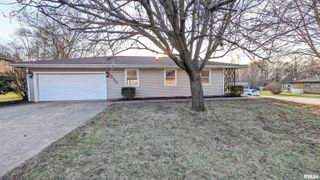 200 LASALLE Boulevard, Marquette Heights, IL 61554