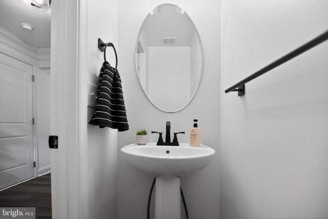 101 OLD CEDARBROOK RD, Wyncote, PA 19095