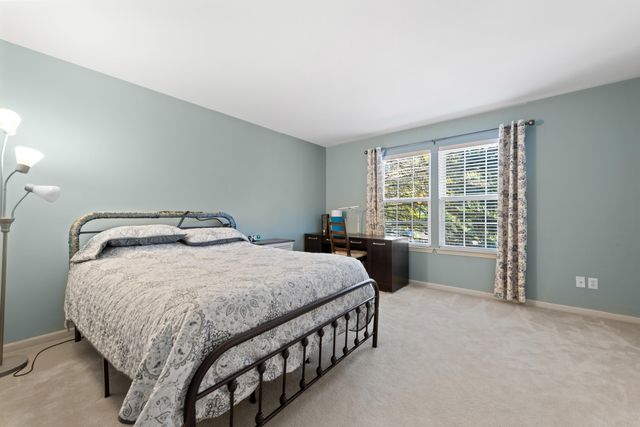 891 Westhills Drive, South Lyon, MI 48178