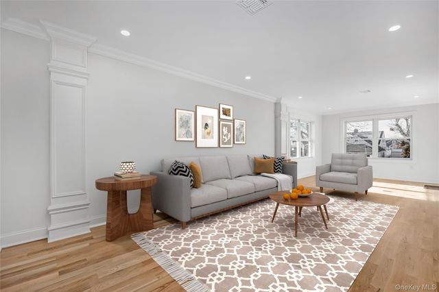 21 Norman Avenue, Amityville, NY 11701