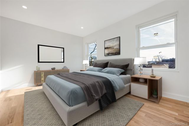 21 Norman Avenue, Amityville, NY 11701