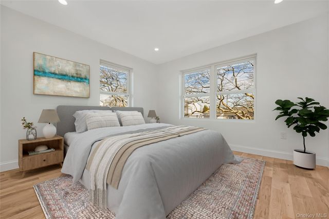 21 Norman Avenue, Amityville, NY 11701