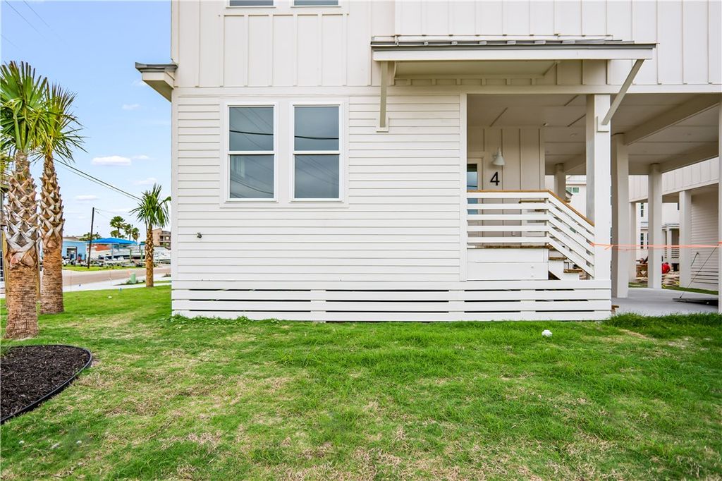434 Oleander St 4, Port Aransas, TX 78373