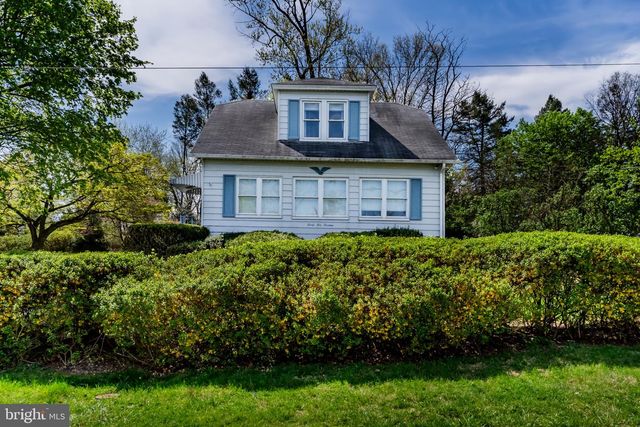 3513 BEAUFORT ST, Harrisburg, PA 17111