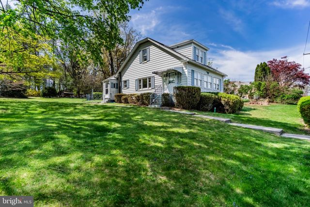3513 BEAUFORT ST, Harrisburg, PA 17111