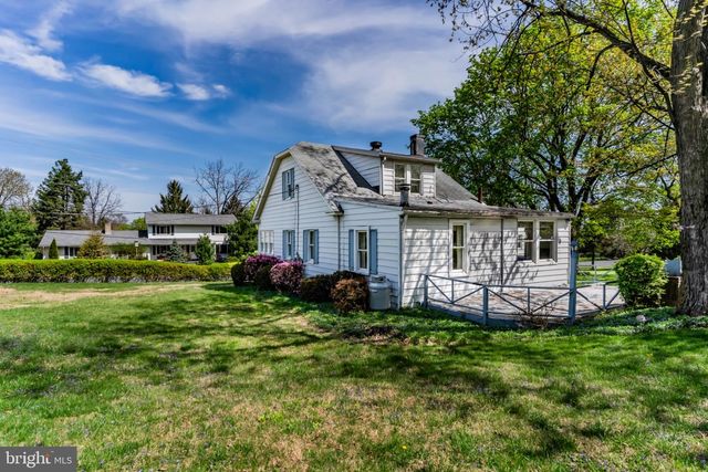 3513 BEAUFORT ST, Harrisburg, PA 17111