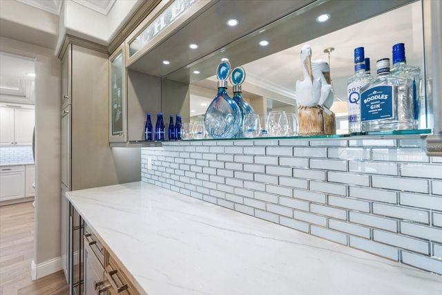 6 BELLEVIEW BOULEVARD 608, Belleair, FL 33756