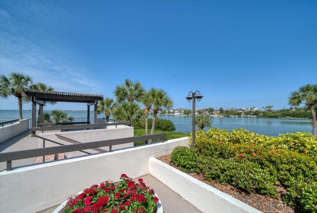 6 BELLEVIEW BOULEVARD 608, Belleair, FL 33756