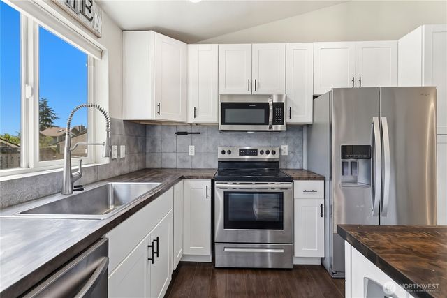 22919 SE 283rd Street, Maple Valley, WA 98038