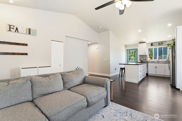 22919 SE 283rd Street, Maple Valley, WA 98038