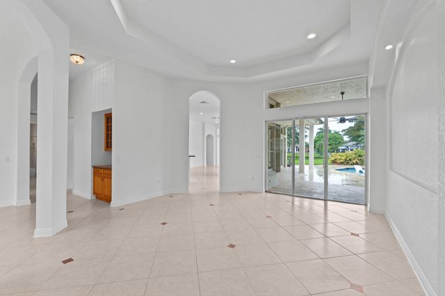10251 N Lake Vista Circle, Davie, FL 33328
