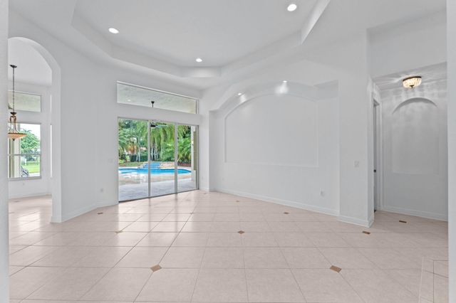 10251 N Lake Vista Circle, Davie, FL 33328