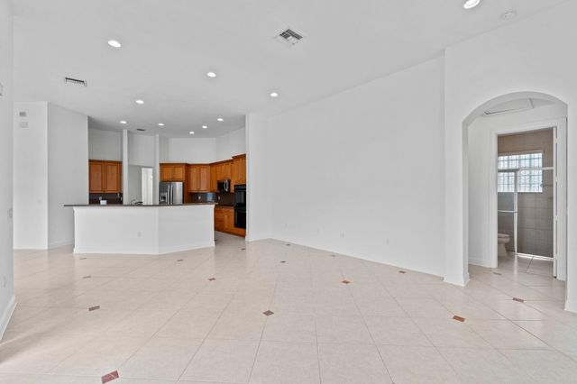 10251 N Lake Vista Circle, Davie, FL 33328