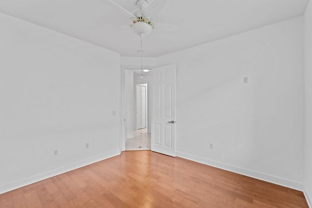 10251 N Lake Vista Circle, Davie, FL 33328