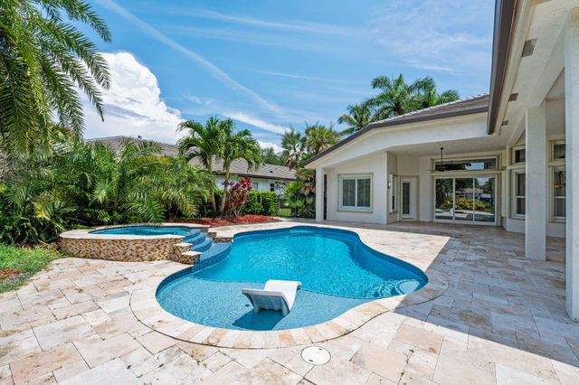 10251 N Lake Vista Circle, Davie, FL 33328