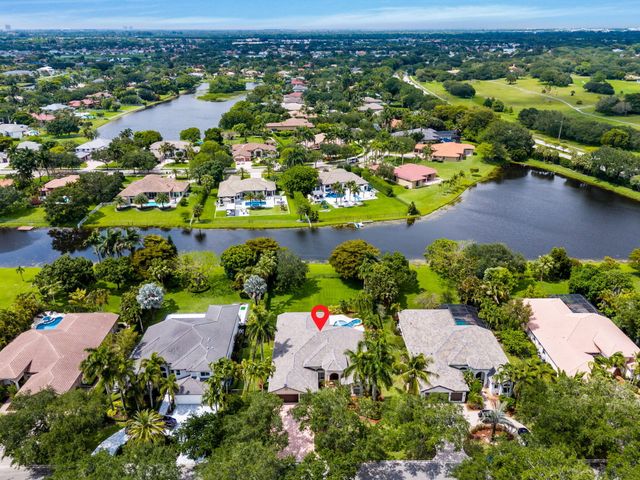 10251 N Lake Vista Circle, Davie, FL 33328